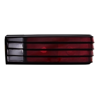 LANTERNA TRASEIRA FORD CORCEL II LD C/FRISO PRETO RUBI